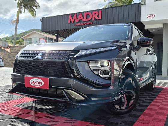 MITSUBISHI ECLIPSE CROSS 1.5 MIVEC TURBO GASOLINA HPE-S BLACK S-AWC CVT MITSUBISHI ECLIPSE CROSS 1.5 MIVEC TURBO GASOLINA HPE-S BLACK S-AWC CVT